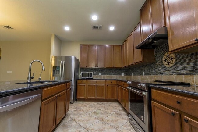 Building Photo - 8408 Panadero Dr