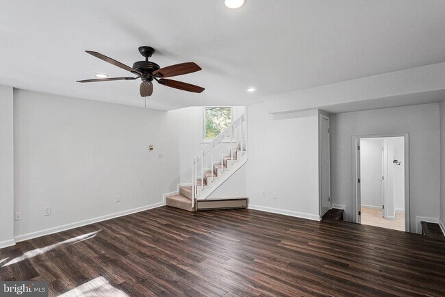Building Photo - 8115 King Arthurs Ct