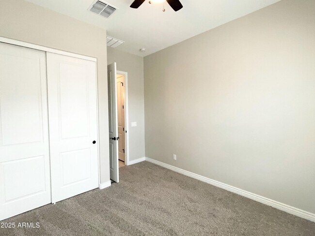 Building Photo - 21046 E Mayberry Rd