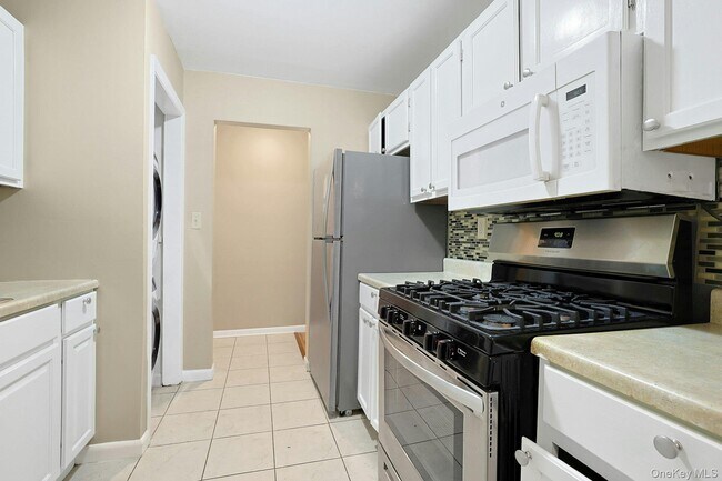 Building Photo - 214 Kennedy Dr