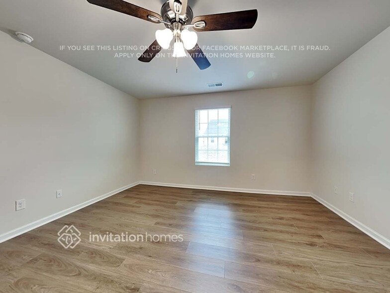 Building Photo - 7304 Olive Coast St