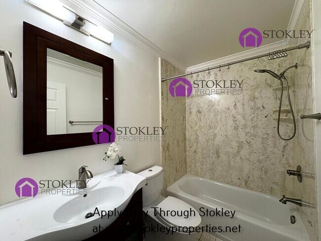 Building Photo - 2730 Buena Vista Ave