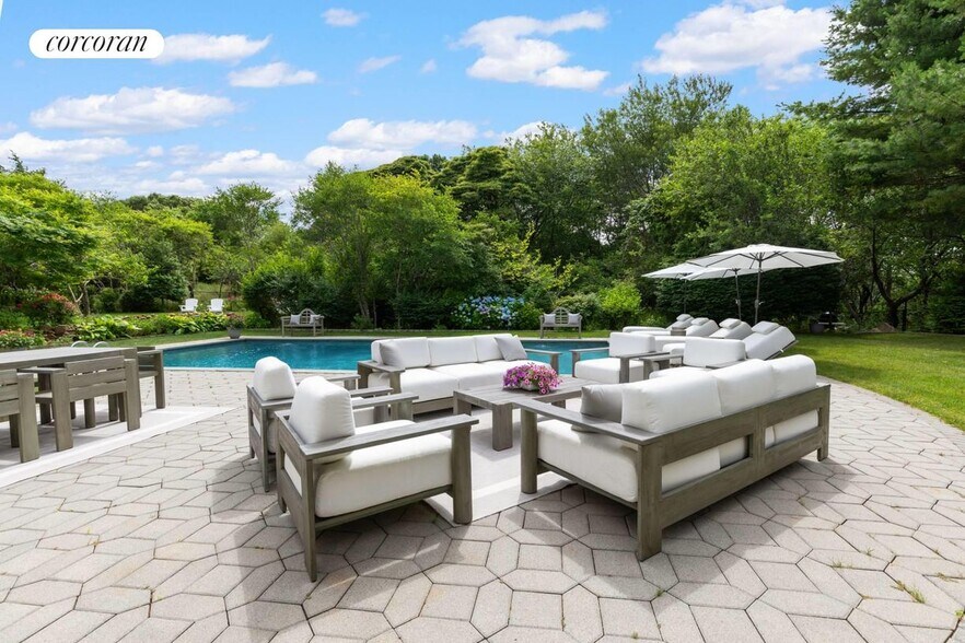 Building Photo - 167 Tuckahoe Ln