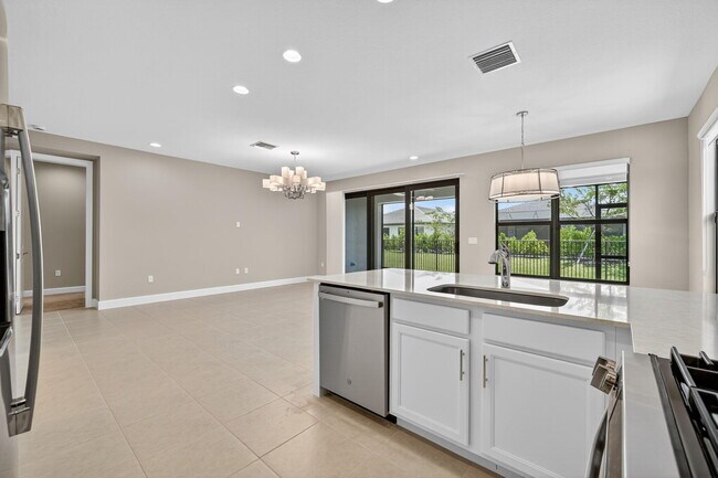 Building Photo - 12522 SW Emerald Estuary Ter