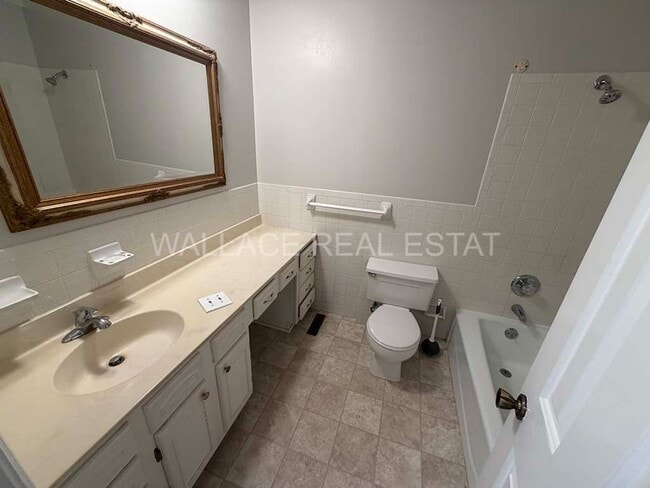 Building Photo - 11141 Pleasant Forest Dr