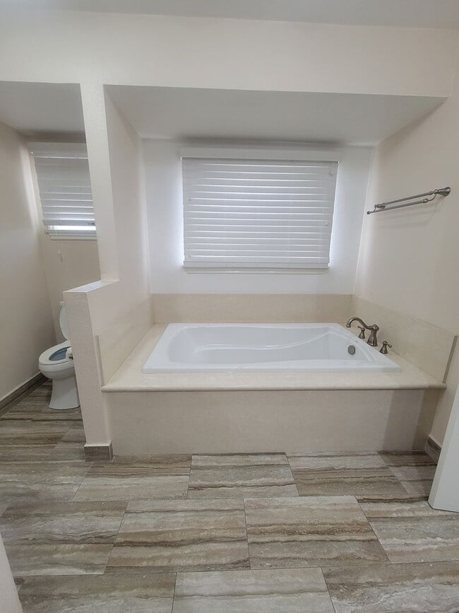 Building Photo - 3240-3242 Cerritos Ave