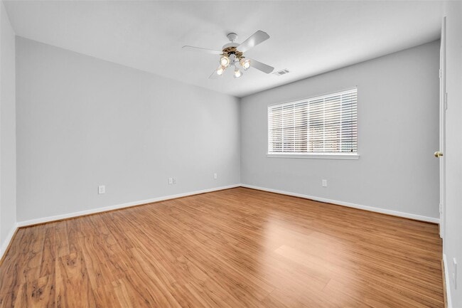 Building Photo - 3827 Bratton St