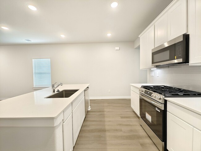 Building Photo - 8554 Blueberry Ash St