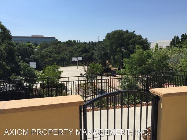 Building Photo - 3 br, 2.5 bath House - 2129 Pasqual Dr.