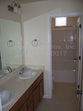 Building Photo - 2580 W El Camino Ave