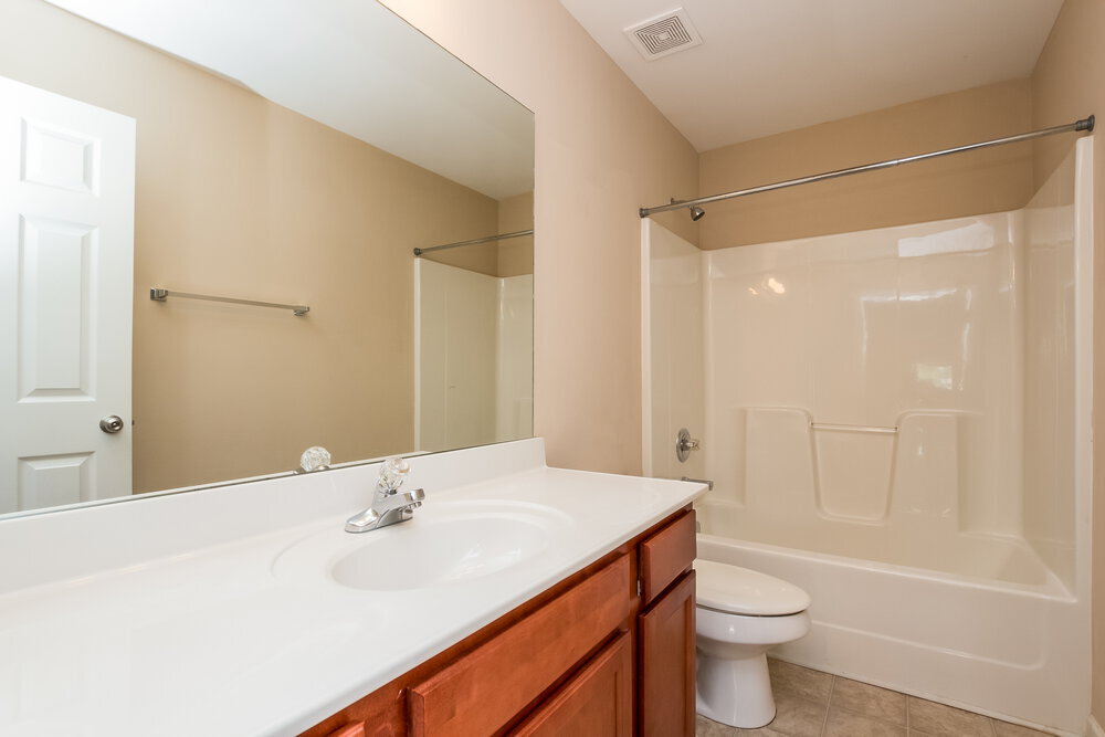 Building Photo - 2303 Jasmine Glen Dr