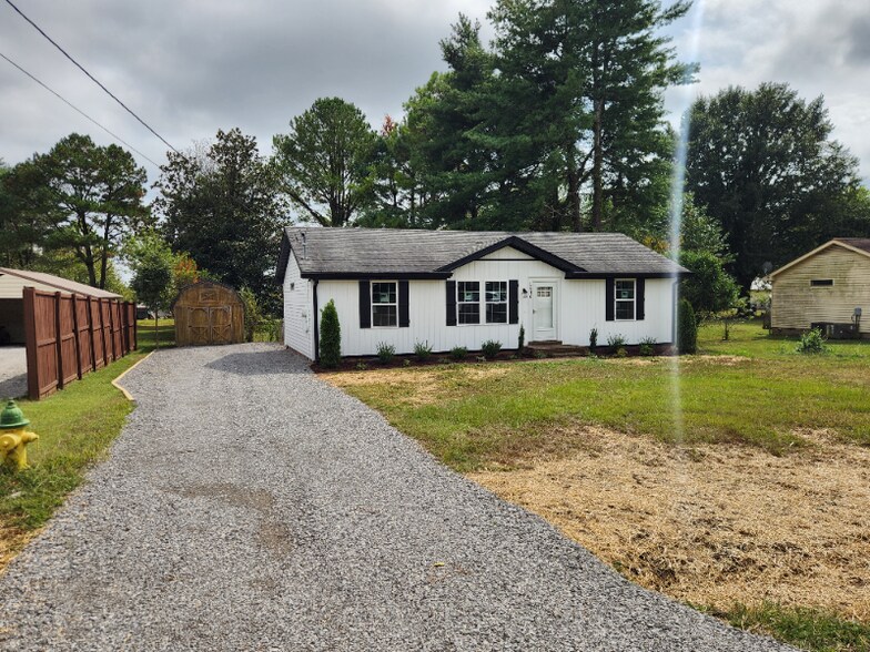 Building Photo - 1546 Winding Way Cir