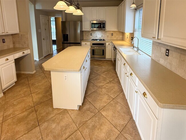 Building Photo - 13907 Carrington Ln
