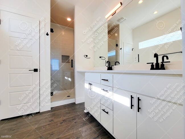 Building Photo - 3 br, 2.5 bath Duplex - 21210 Portsmouth C...