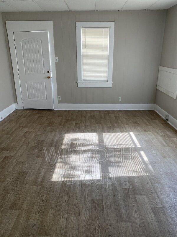 Building Photo - 520 N Moreland Ave