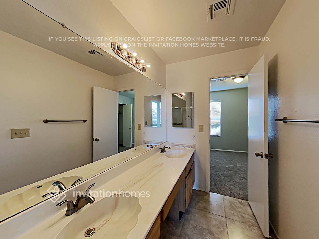 Building Photo - 446 E Wescott Dr