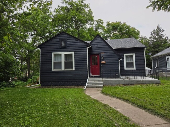 Primary Photo - Lovely 3 BR, 1 BA home!