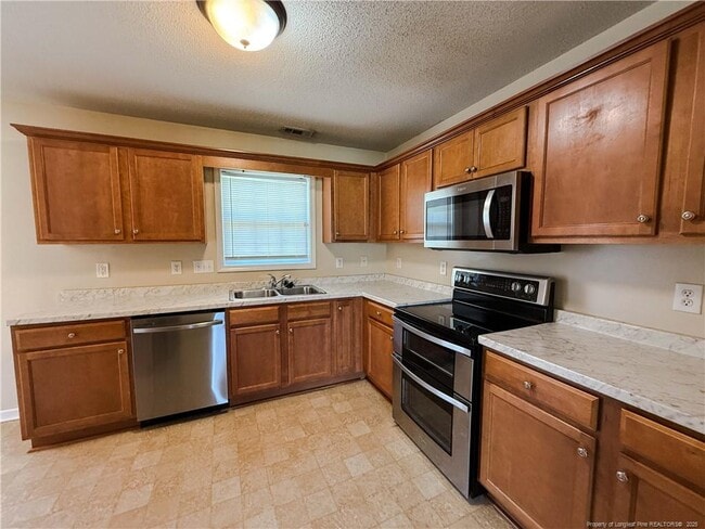 Building Photo - 4504 Rose Meadow Dr