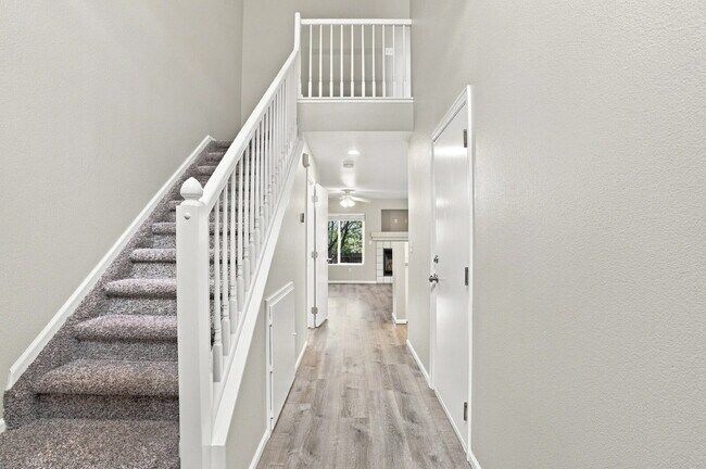 Building Photo - $2,045.95 - 3-Bed, 3-Bath Townhome with Modern Upgrades and Private Yard!