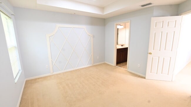 Building Photo - 9363 Strongbark Ln