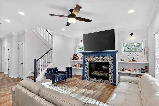 Building Photo - 1170 Moton Ave SW