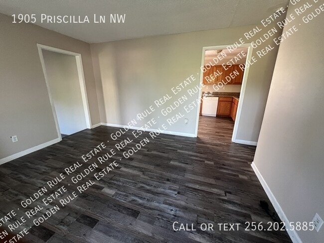 Building Photo - 1905 Priscilla Ln NW