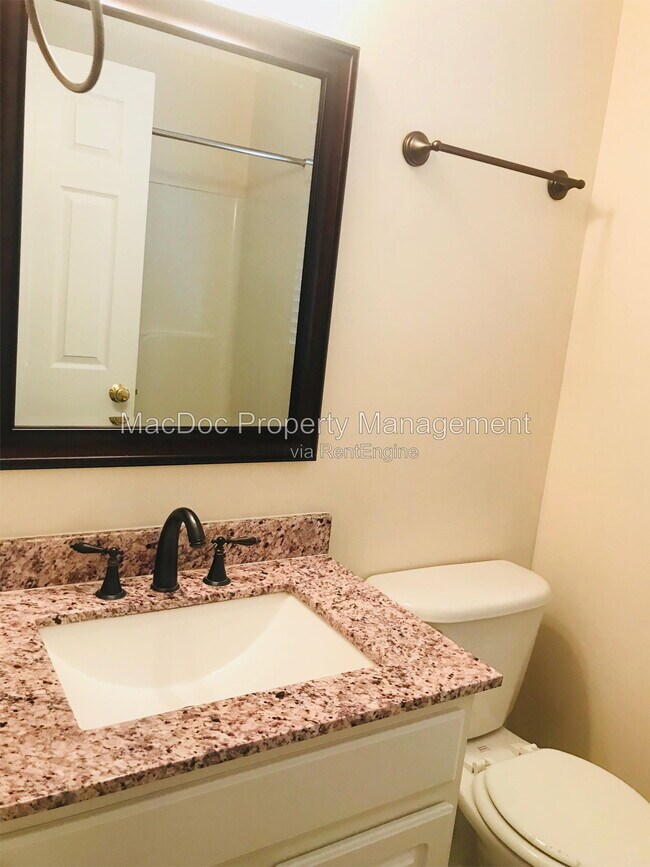 Building Photo - 6804 Saxony Cir