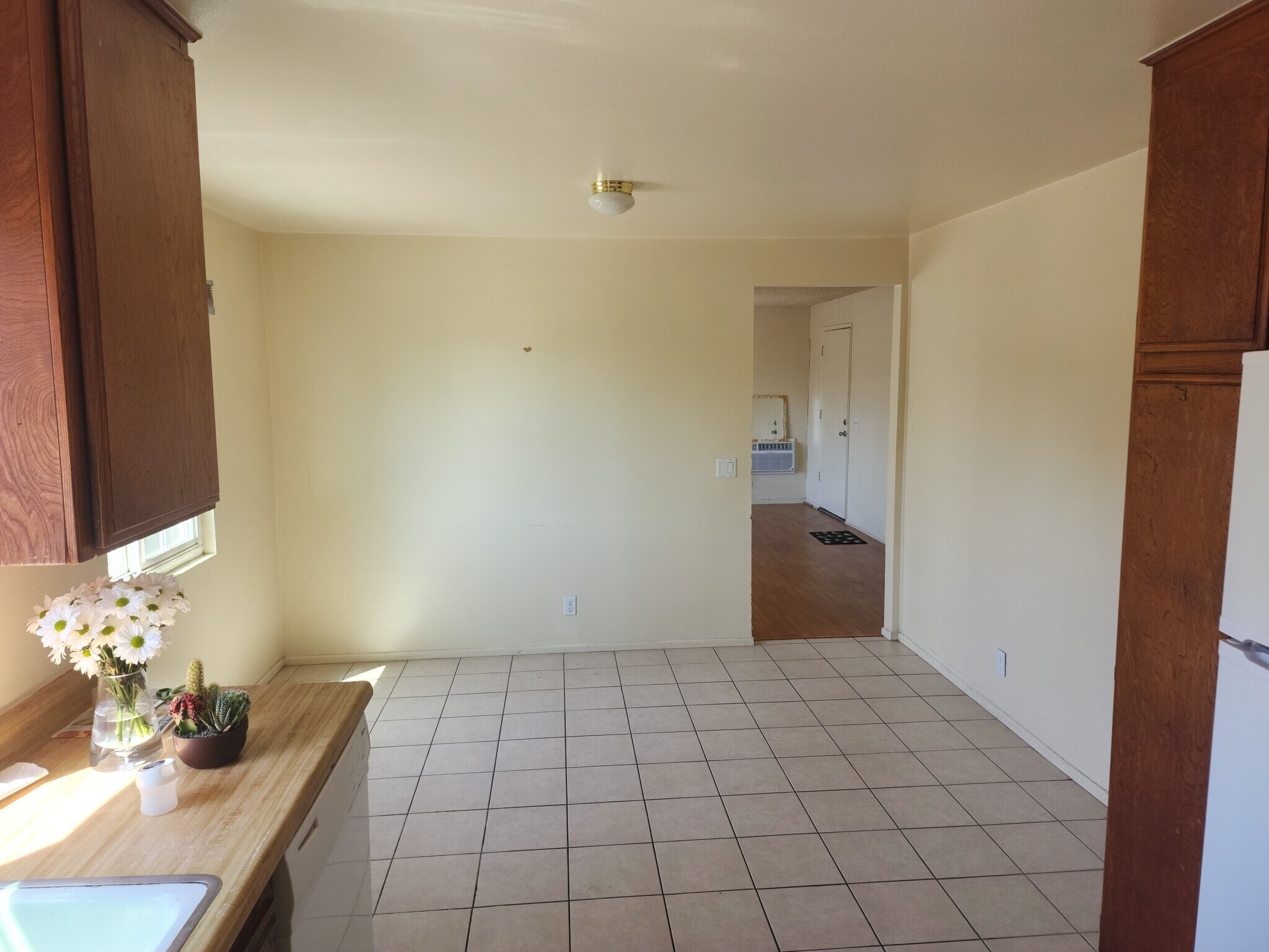 Building Photo - 11307 Miranda St