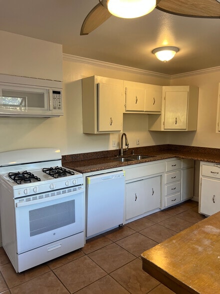 Building Photo - 217 Mendocino St