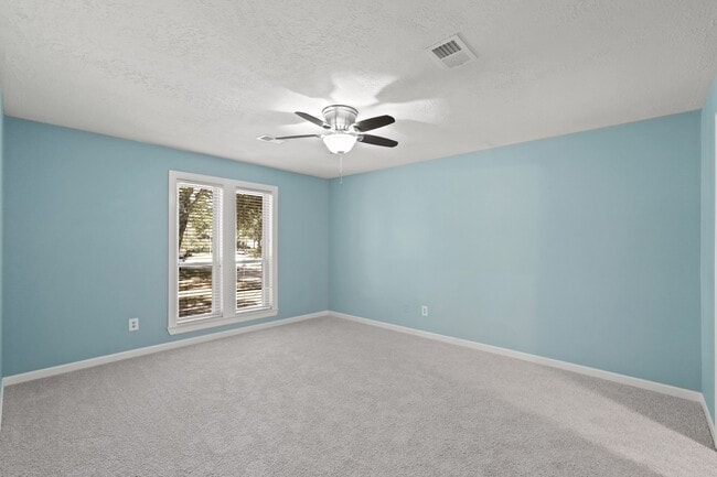 Building Photo - 12903 Wincrest Ct