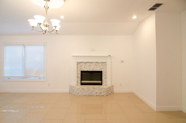 Building Photo - 5509 85th St
