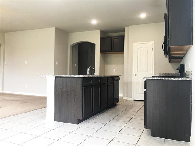 Building Photo - 9410 Smoke Tree Dr