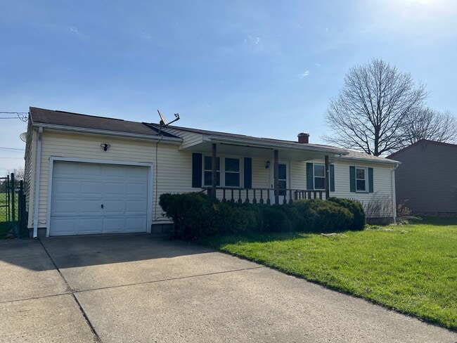 Primary Photo - 3679 Oakview Dr