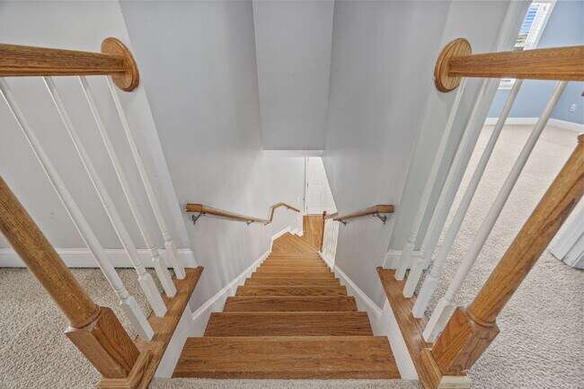 Building Photo - Beautiful 4-Bedroom, 3-Bath House