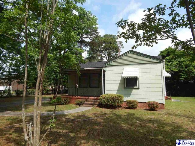 Building Photo - 1625 Pineland Ave