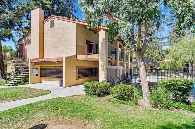 Building Photo - 247 N Capitol Ave