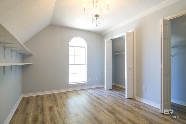 Building Photo - 7943 Audubon Dr