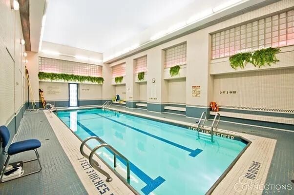 Building Photo - 301 W 57th St