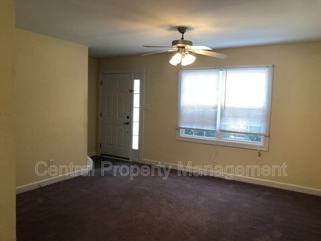 Building Photo - 112 Silverbrook Drive