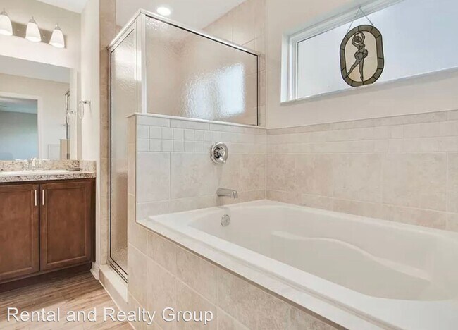 Building Photo - 4 br, 2 bath House - 338 Pentas Ln.