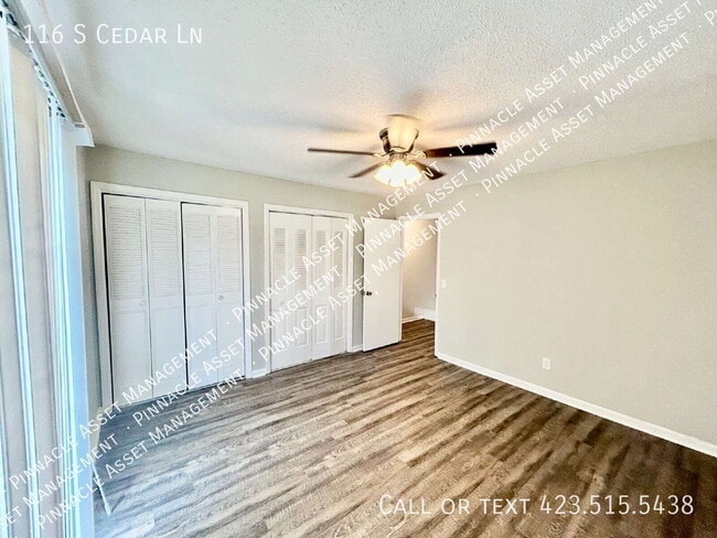 Building Photo - 116 S Cedar Ln