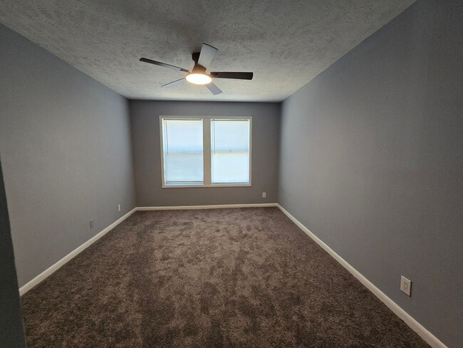 Building Photo - 6752 Willowbrook Dr