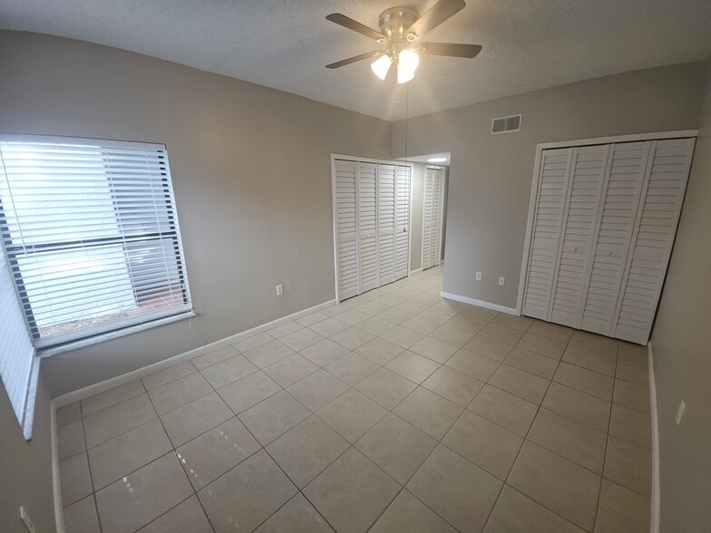 Building Photo - 4702 Capri Pl