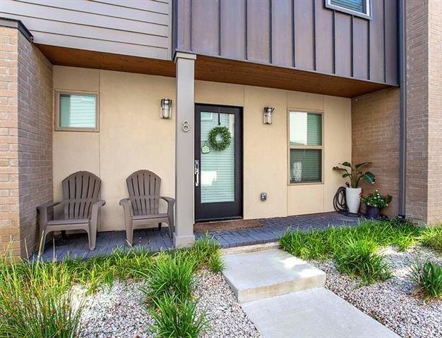 Building Photo - 4303 Cole Ave