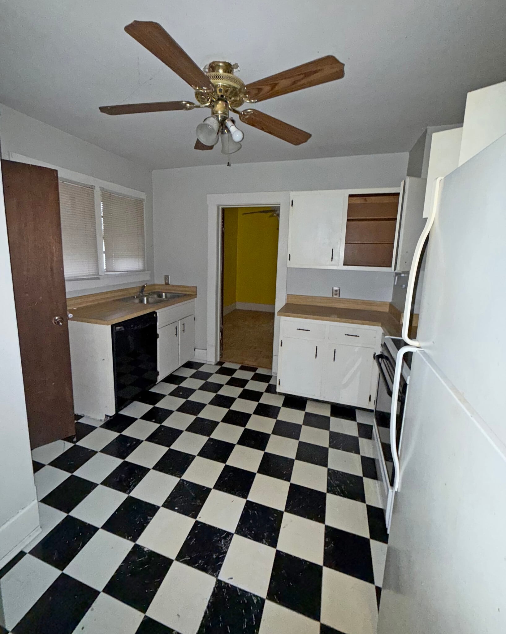 Building Photo - 2017 N Graceland Ave