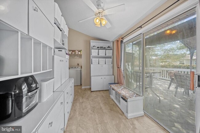 Building Photo - 114 Charles St