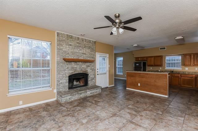 Building Photo - 2208 Havenwood Dr