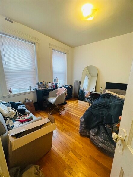 *Pictures are representative samples of the advertised unit. In some cases, the actual units you tou - 78 Avenue Louis Pasteur Ave