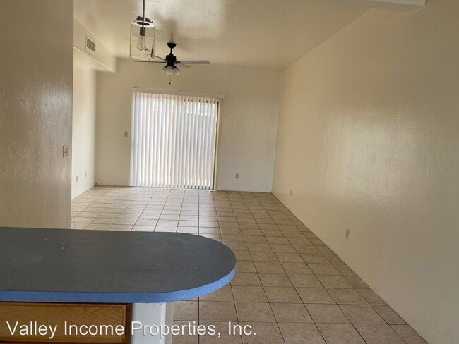 Building Photo - 5330 E Bellevue St