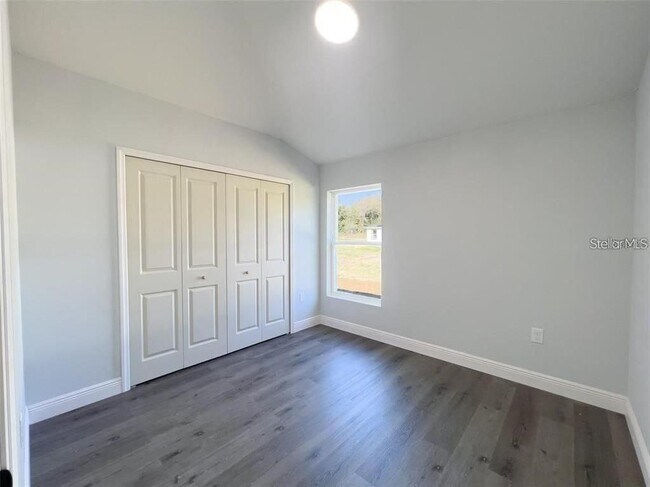 Building Photo - 6 Locust Loop Pl
